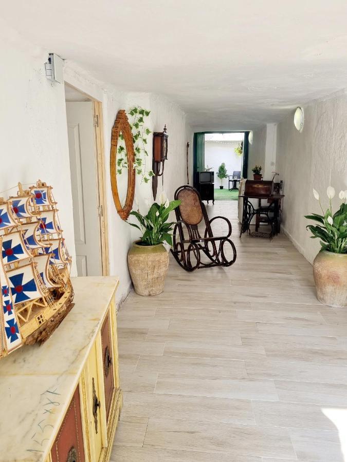 Apartamentos La Cueva Paterna Extérieur photo