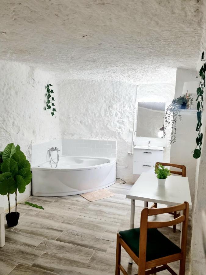 Apartamentos La Cueva Paterna Extérieur photo