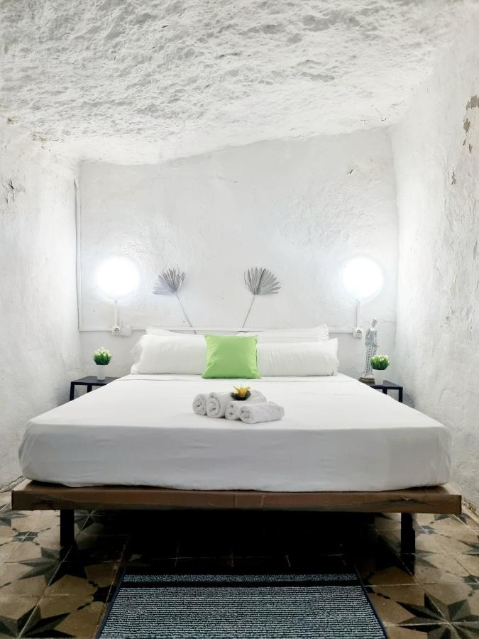 Apartamentos La Cueva Paterna Extérieur photo