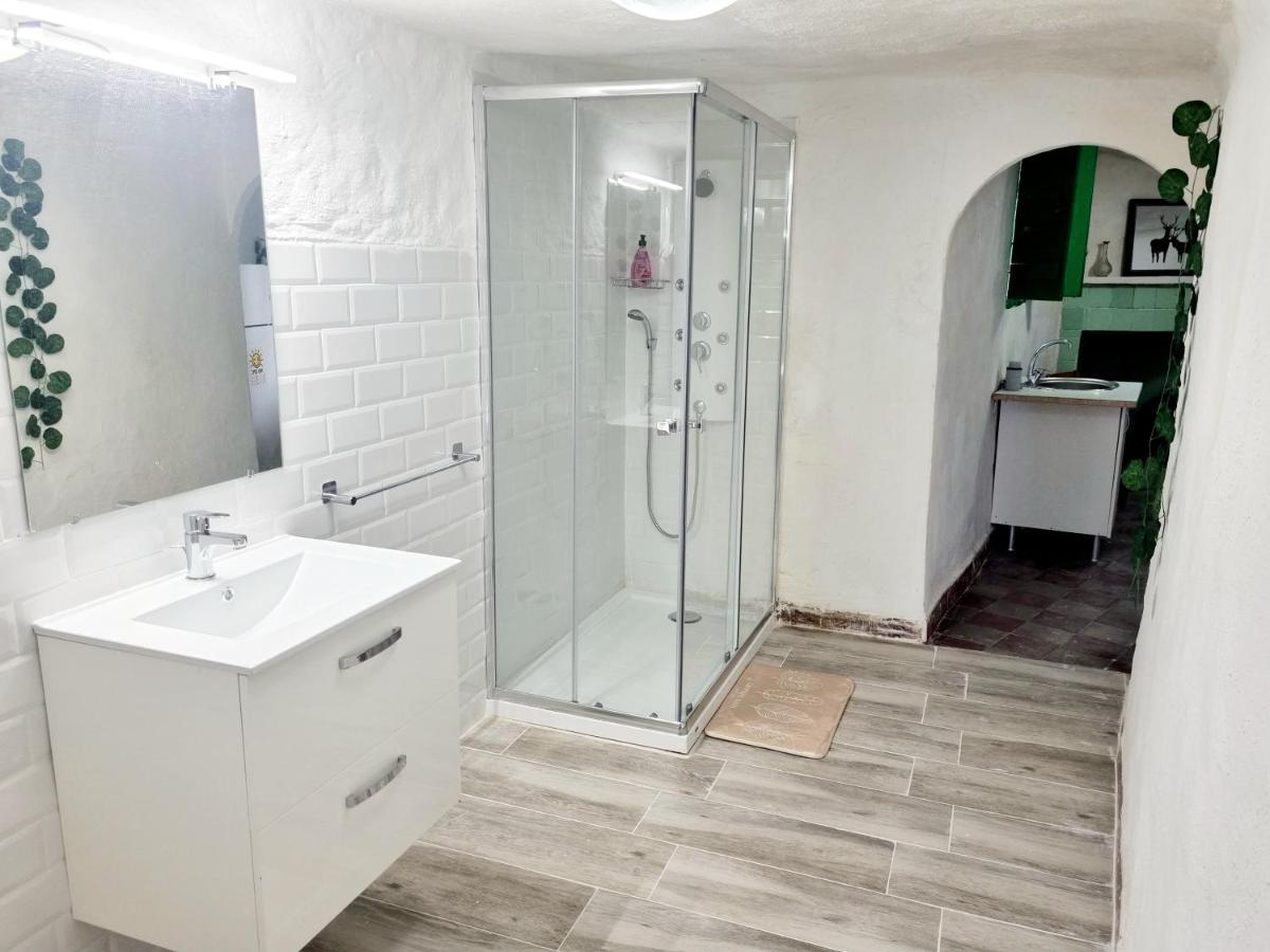 Apartamentos La Cueva Paterna Extérieur photo
